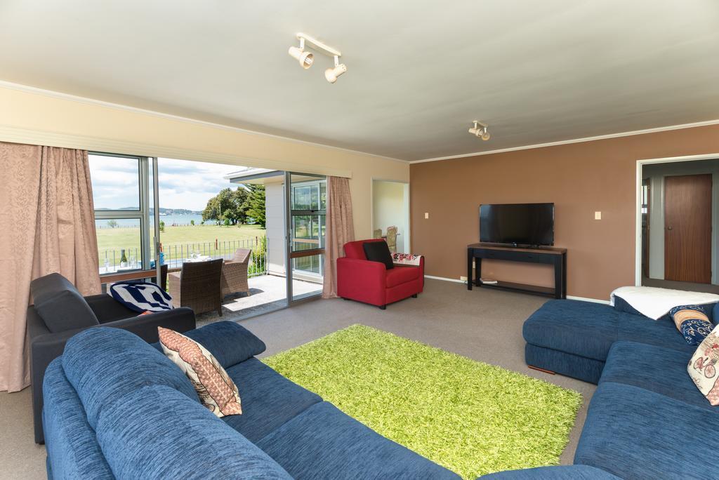 Waitangi Beach House Paihia Rom bilde